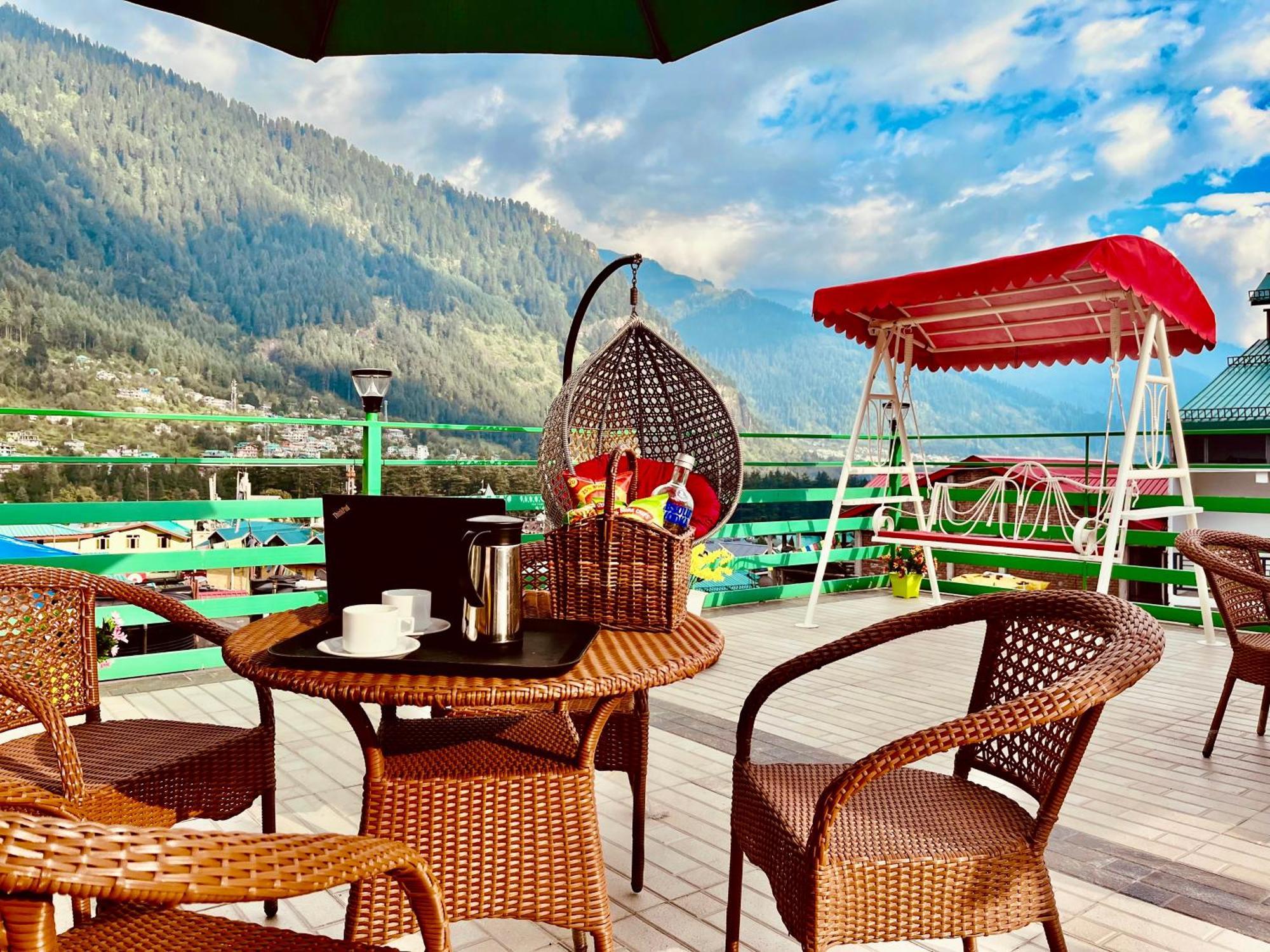 Vista Resort, Manali - ! Near Mall Road !! Hot & Cold Ac Rooms !! Best Selling !! Big Parking !! Luxury Collection !! Open Terrace !! Lift !! Playing Zone !! Property Of The Year ! Buitenkant foto